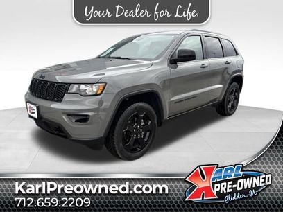 Used 2019 Jeep Grand Cherokee Laredo