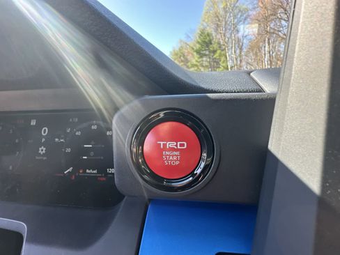New 2026 Toyota Tacoma TRD Off-Road AWD/4WD image 32