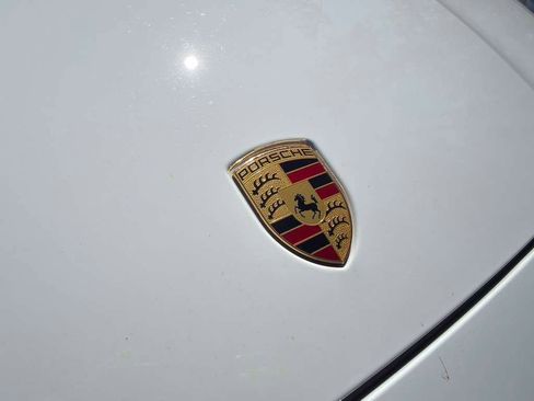 Certified 2023 Porsche Cayenne Platinum Edition image 26