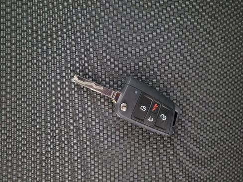 Used 2021 Volkswagen Jetta SE FWD image 32