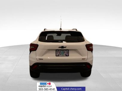 Used 2024 Chevrolet Trax RS w/ Sunroof Package
