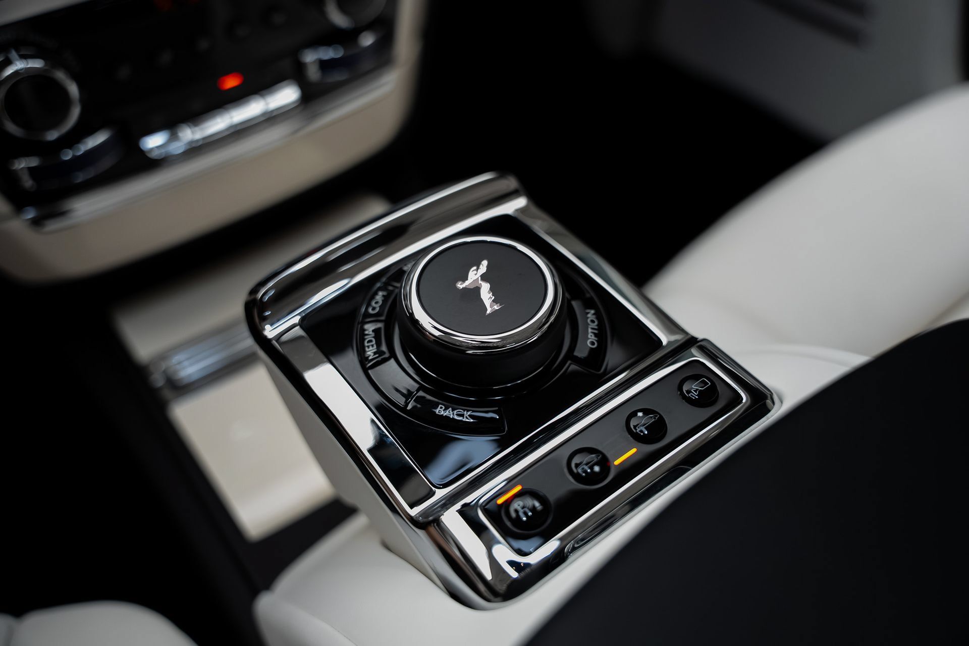 Used 2024 Rolls-Royce Phantom Extended Wheelbase RWD image 53