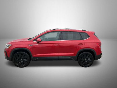 Used 2024 Volkswagen Taos SEL AWD/4WD image 3
