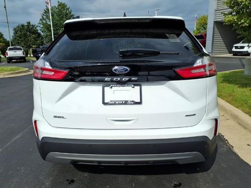 Certified 2024 Ford Edge SEL w/ Convenience Package AWD/4WD image 5