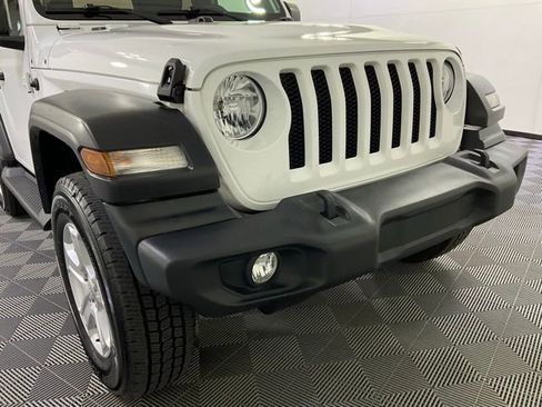 Used 2020 Jeep Wrangler Sport image 8