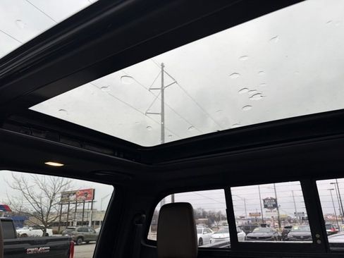 Used 2021 Nissan Titan Platinum Reserve w/ Moonroof Package image 36