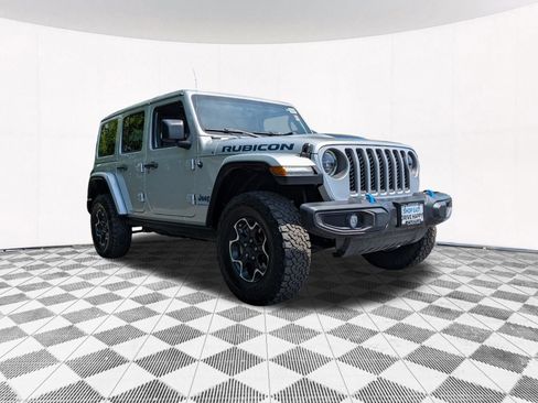 Used 2023 Jeep Wrangler Unlimited Rubicon 4xe w/ Cold Weather Group AWD/4WD image 18
