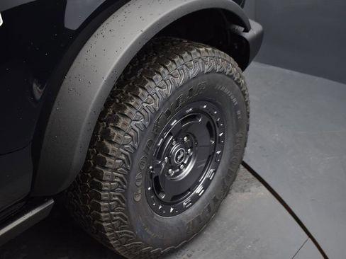 New 2025 Ford Bronco Big Bend w/ Black Diamond Package image 18