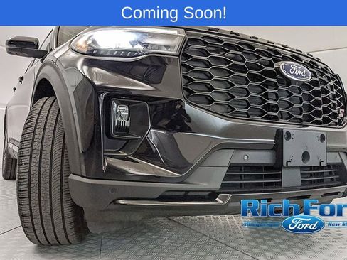 Certified 2025 Ford Explorer ST image 25