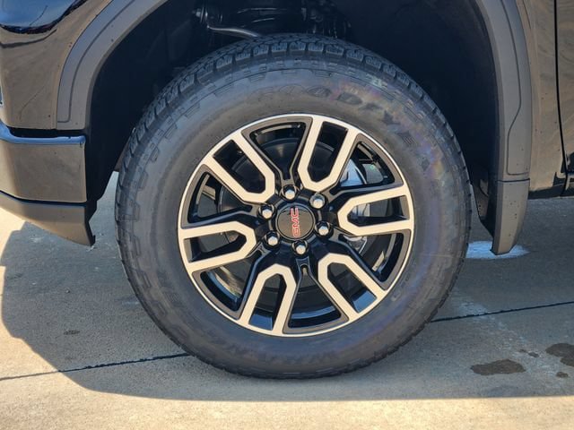 New 2026 GMC Sierra 1500 AT4 w/ Technology Package AWD/4WD image 10