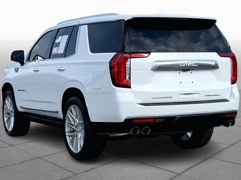 Used 2021 GMC Yukon Denali w/ Denali Premium Package image 12