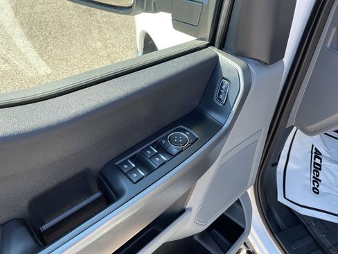 Used 2025 Ford F350 XLT image 15
