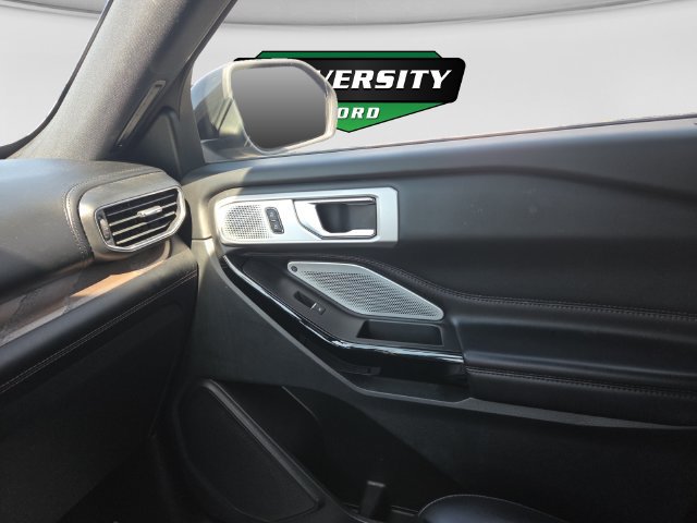 Used 2021 Ford Explorer Platinum w/ Equipment Group 601A AWD/4WD image 21