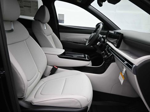 New 2026 Hyundai Tucson Limited image 11