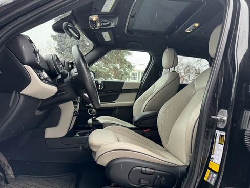 Used 2019 MINI Cooper Countryman SE w/ Driver Assistance Package image 29