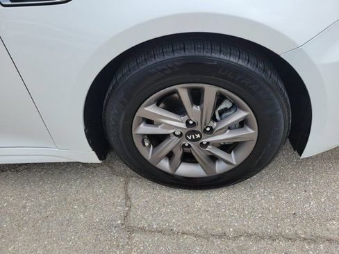 Used 2020 Kia Optima LX FWD image 11
