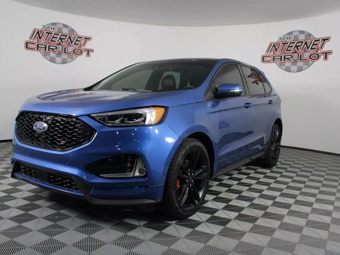 Used 2019 Ford Edge ST w/ Equipment Group 401A AWD/4WD image 3