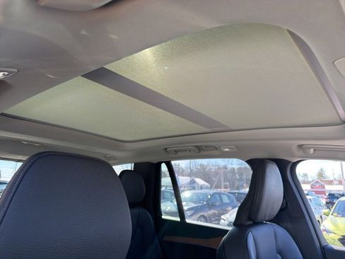 Used 2025 Volvo XC90 T8 Plus w/ Protection Package Premier image 23