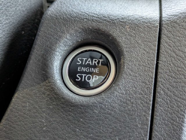Used 2024 Nissan Frontier SV w/ SV Convenience Package RWD image 31