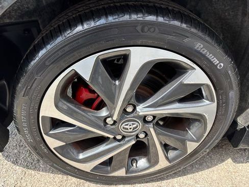 Used 2018 Toyota Corolla iM image 10