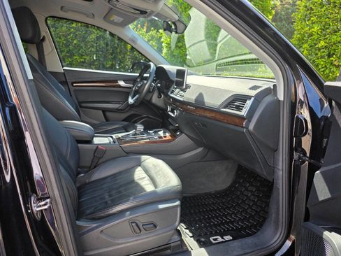 Used 2019 Audi Q5 2.0T Premium Plus w/ Premium Plus Package image 39