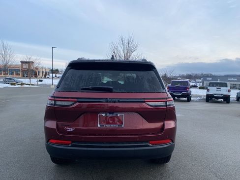 New 2025 Jeep Grand Cherokee Limited image 3