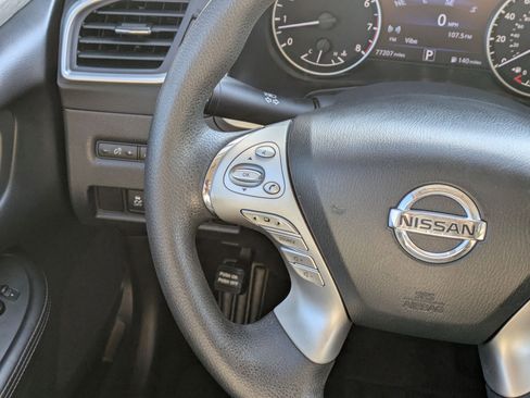 Used 2017 Nissan Murano S w/ Navigation Package image 22