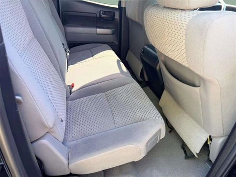 Used 2011 Toyota Tundra 4x4 Double Cab w/ SR5 Pkg image 37