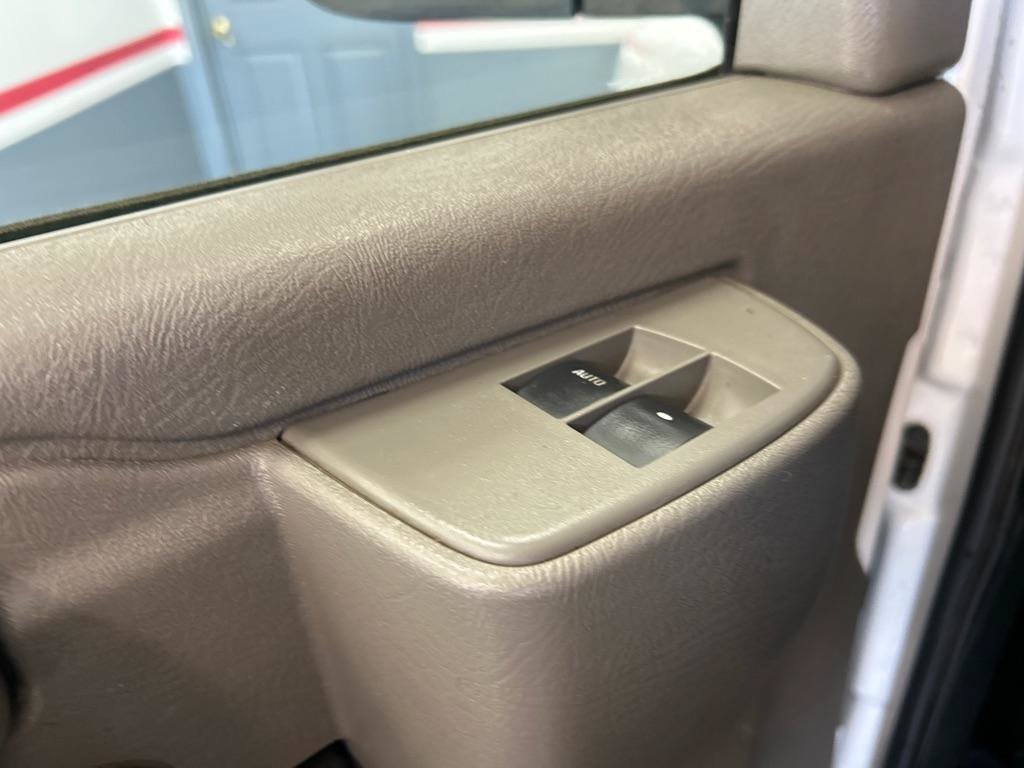 Used 2020 GMC Savana 2500 w/ Driver Convenience Package RWD image 16