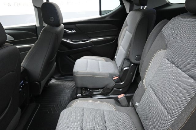 Used 2018 Chevrolet Traverse LT FWD image 24
