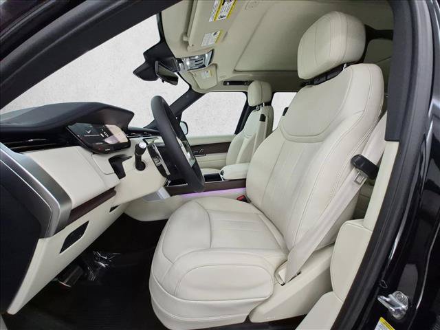 New 2026 Land Rover Range Rover Long Wheelbase SE AWD/4WD image 4