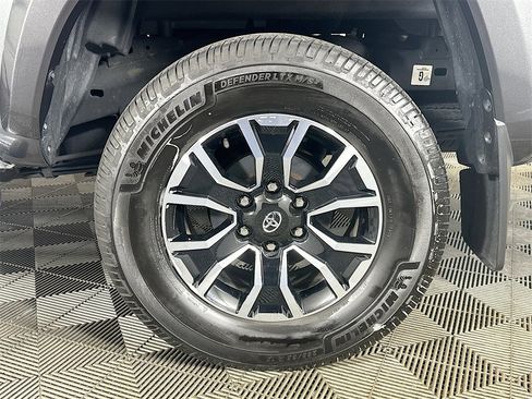 Used 2023 Toyota Tacoma TRD Sport image 33