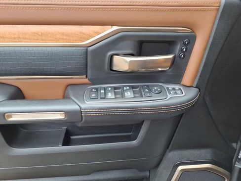 Used 2024 RAM 3500 Limited image 3