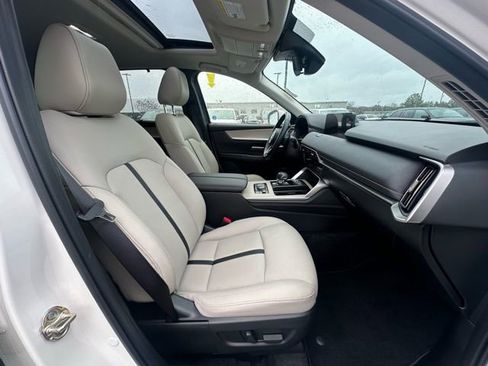 Certified 2025 MAZDA CX-90 3.3 Turbo w/ Preferred Package image 31