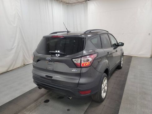 Used 2017 Ford Escape SE w/ Equipment Group 201A image 5