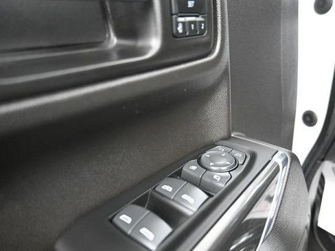 Used 2022 GMC Sierra 1500 AT4 w/ AT4 Preferred Package AWD/4WD image 10