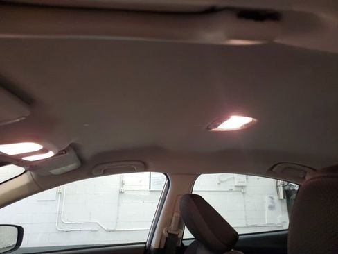 Used 2017 Subaru Impreza 2.0i Premium image 22