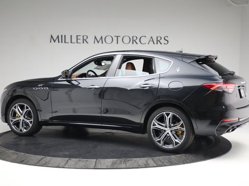 Used 2022 Maserati Levante GT AWD/4WD image 4