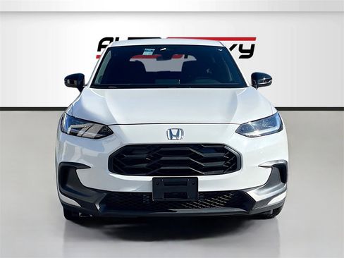 Used 2025 Honda HR-V Sport image 2