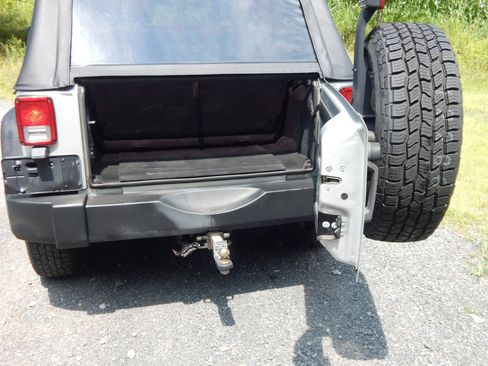 Used 2007 Jeep Wrangler X AWD/4WD image 8