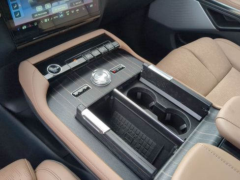 New 2025 Lincoln Navigator Black Label image 20