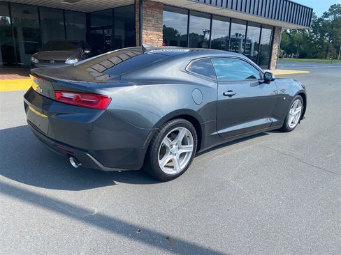 Used 2018 Chevrolet Camaro LT RWD image 6