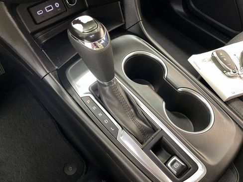 Certified 2020 Chevrolet Equinox LT image 29