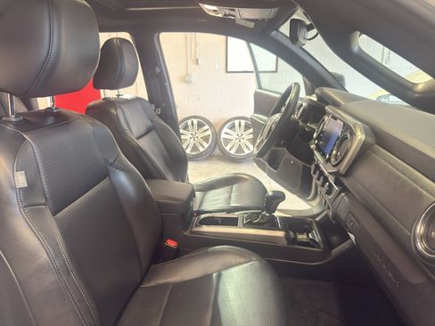 Used 2021 Toyota Tacoma Limited w/ Nightshade Package image 22