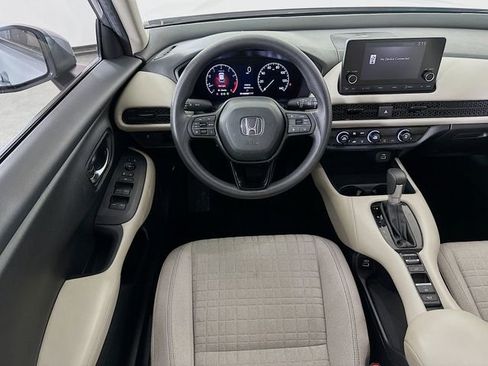 Certified 2023 Honda HR-V LX image 4