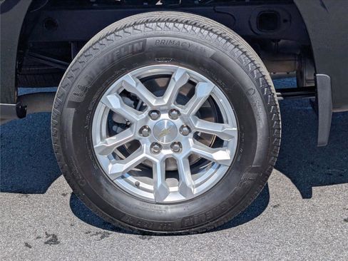 Used 2023 Chevrolet Silverado 1500 LT image 10