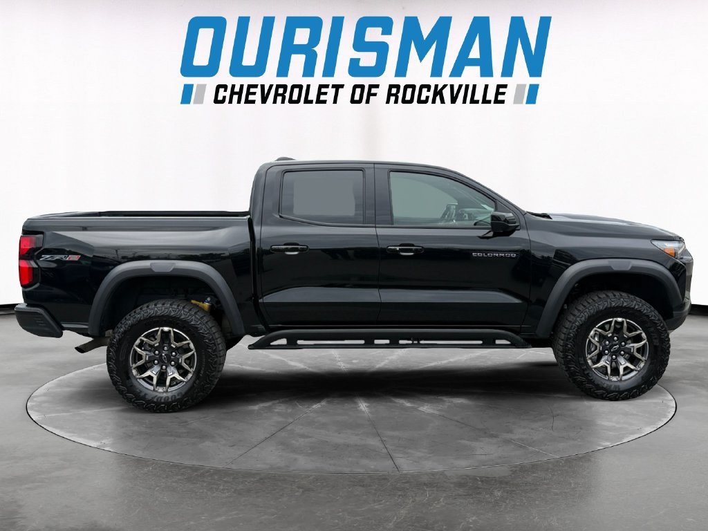 Used 2026 Chevrolet Colorado ZR2 w/ Technology Package AWD/4WD image 7