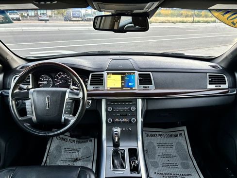 Used 2010 Lincoln MKS AWD image 19