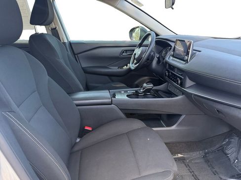 Used 2024 Nissan Rogue S image 15