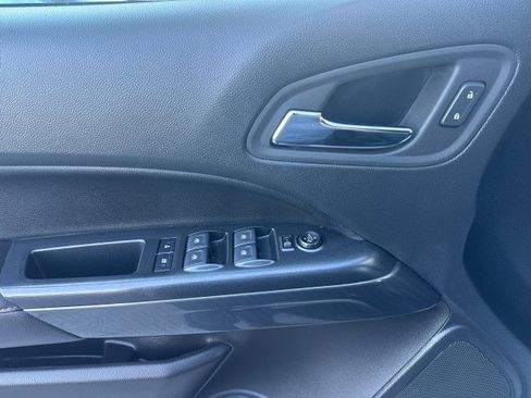 Used 2022 GMC Canyon AT4 image 10